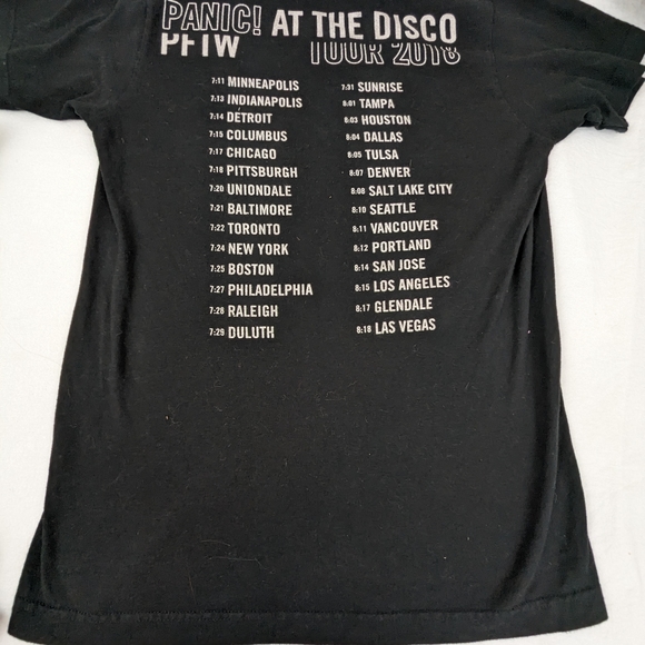 Panic! At The Disco 2018 Concert Tour - Cities and Dates on Back - Picture 4 of 8